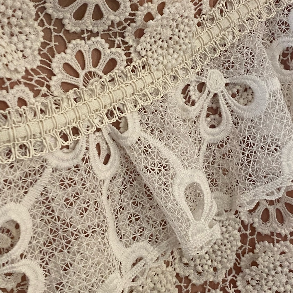 Alexis white lace Nahara skirt XS - Picture 7 of 10